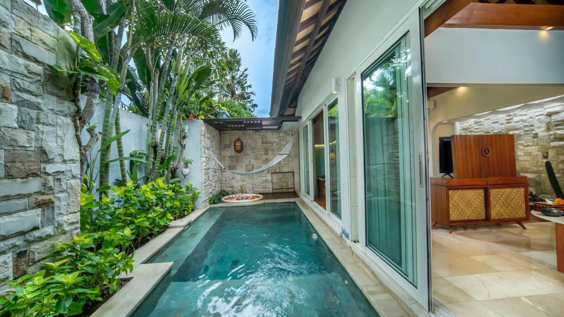 Aksari Villa Seminyak By Ini Vie Hospitality